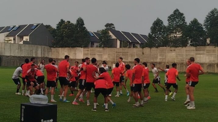 Persija Jakarta Jalani Latihan Penuh Canda Jelang Duel Kontra Persita Tangerang